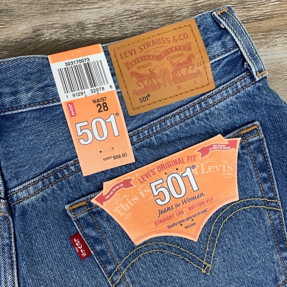 LEVI’S 501 Distressed Cutoff Denim Shorts 27 28 - Picture 5 of 8